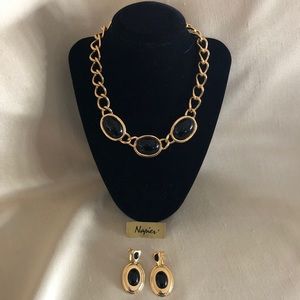 Napier black and gold neck with earrings